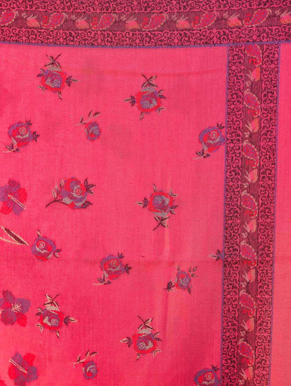 महिलाओं के लिए सफ़ेद कानी ऊनी पुष्प शॉल