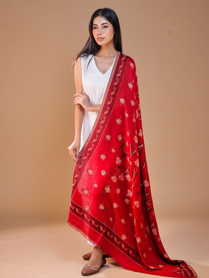 महिलाओं के लिए सफ़ेद कानी ऊनी पुष्प शॉल