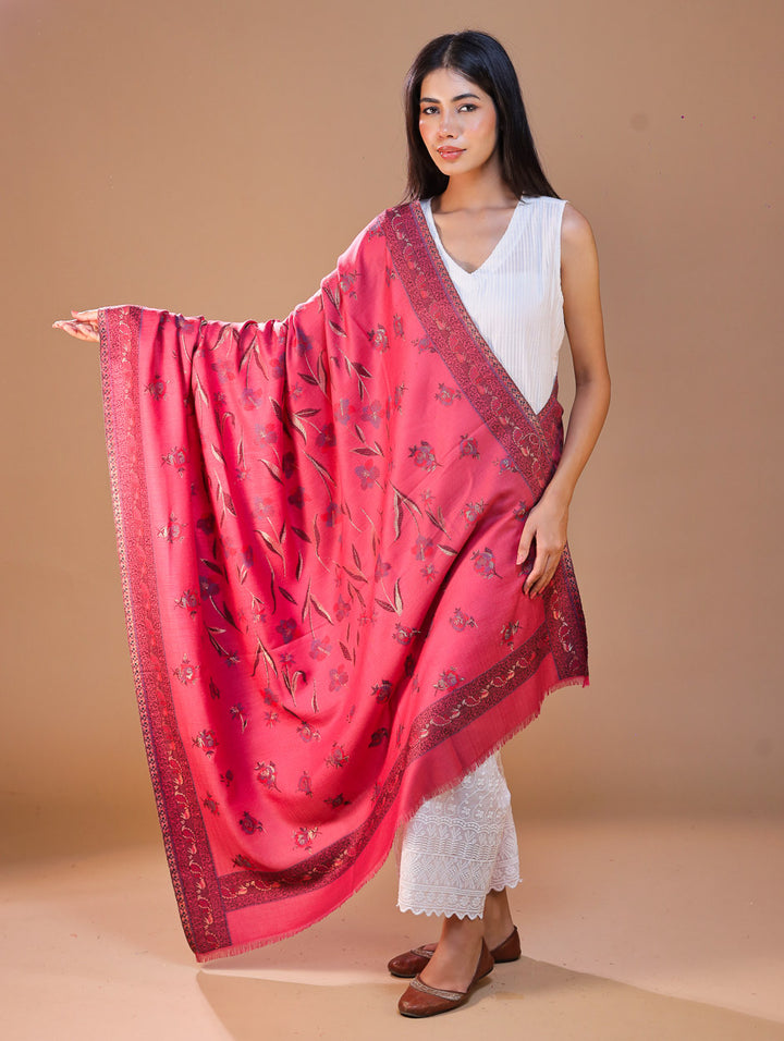 महिलाओं के लिए सफ़ेद कानी ऊनी पुष्प शॉल