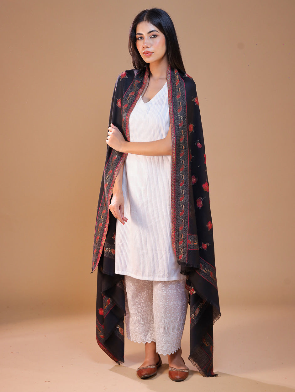 महिलाओं के लिए सफ़ेद कानी ऊनी पुष्प शॉल