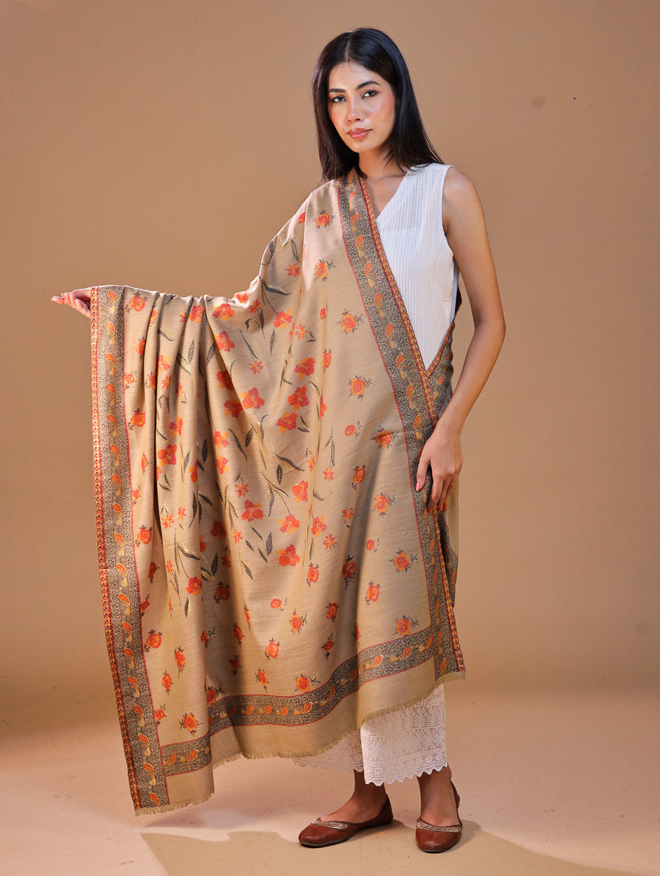 महिलाओं के लिए सफ़ेद कानी ऊनी पुष्प शॉल