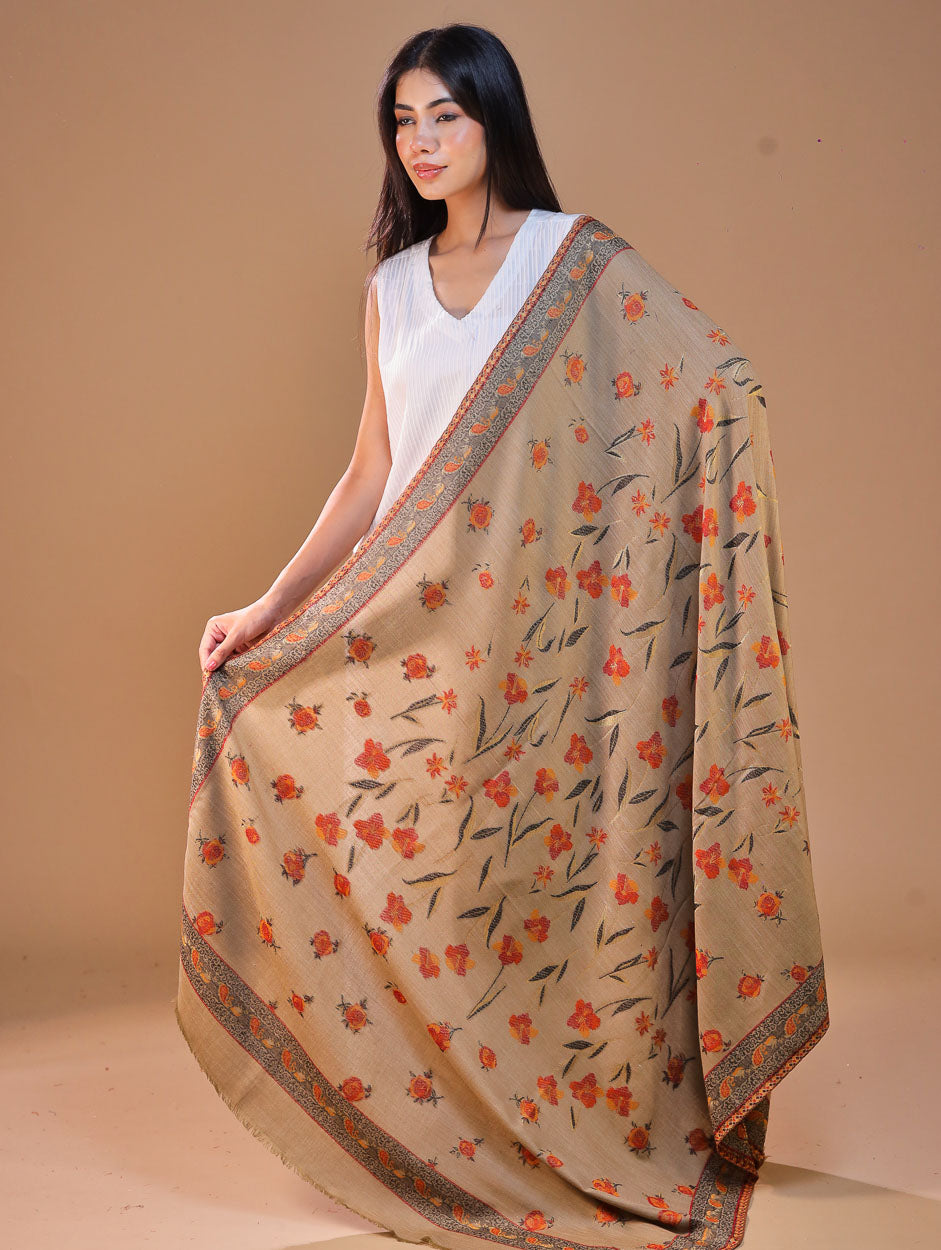 महिलाओं के लिए सफ़ेद कानी ऊनी पुष्प शॉल