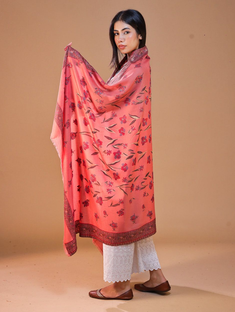 महिलाओं के लिए सफ़ेद कानी ऊनी पुष्प शॉल