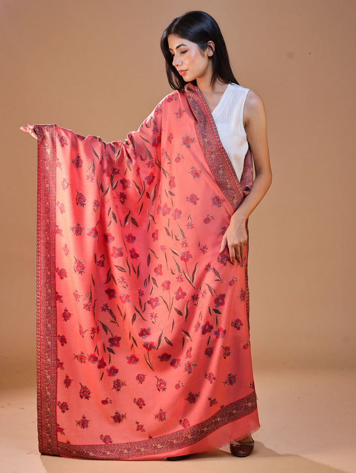 महिलाओं के लिए सफ़ेद कानी ऊनी पुष्प शॉल