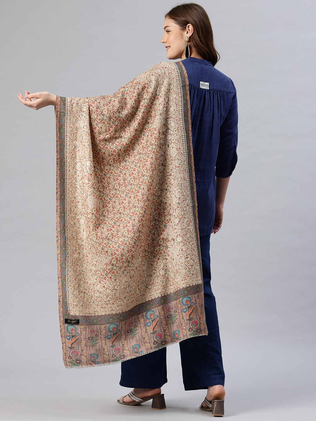 Women's Printed Aari Embroidered Stole