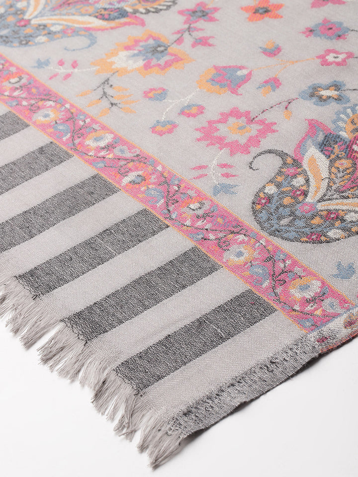 Women's Kani Wool Stole With Zari Border