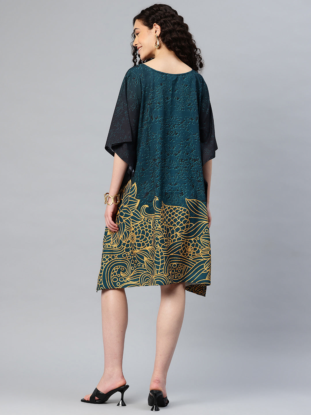 Women's Printed Boat Neck Sleeves Short Kaftan Kurti