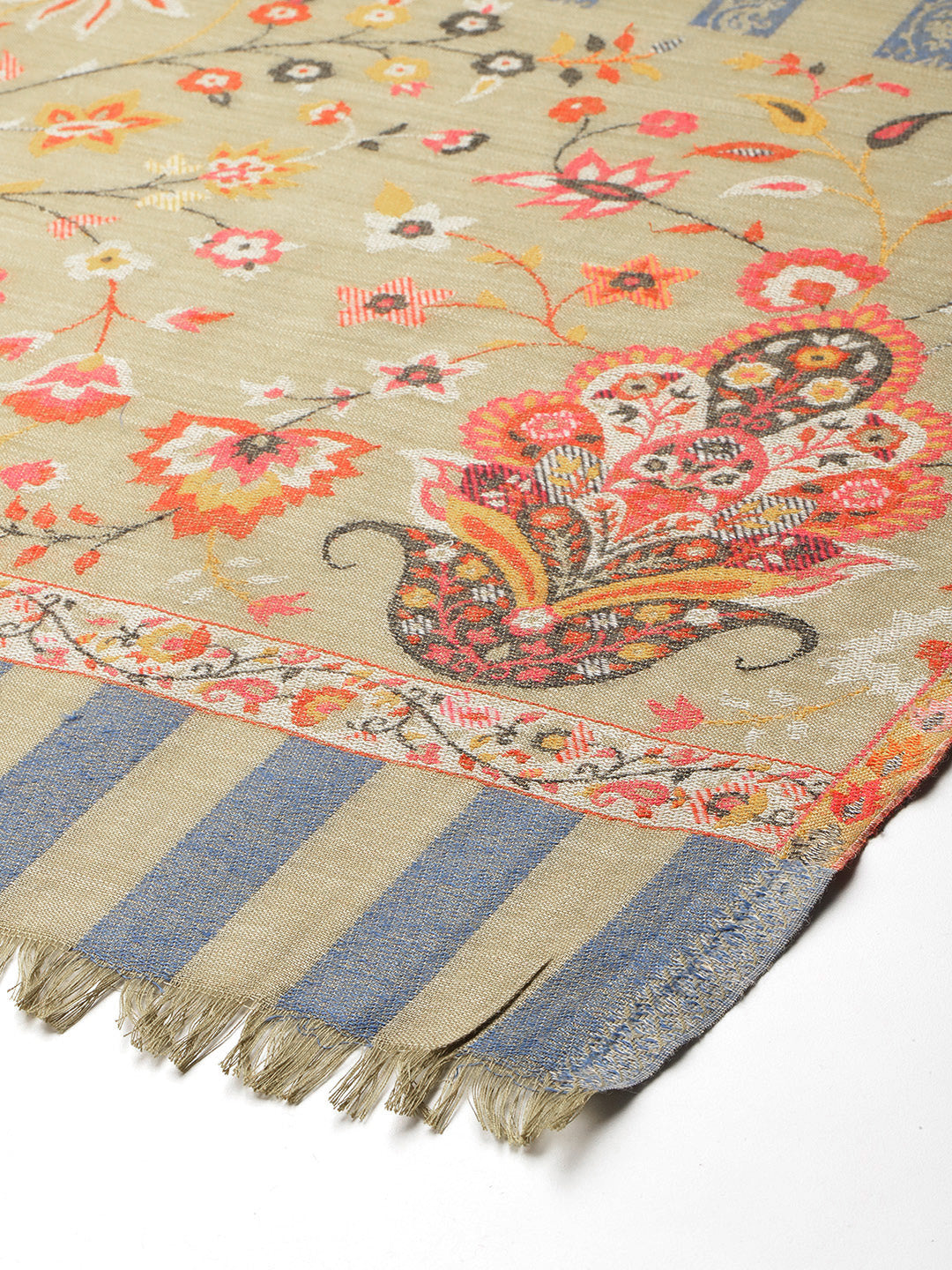 Women's Kani Wool Stole With Zari Border