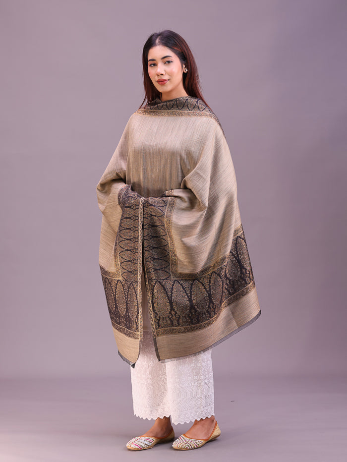 Women's Kani Wool Stole With Zari Work