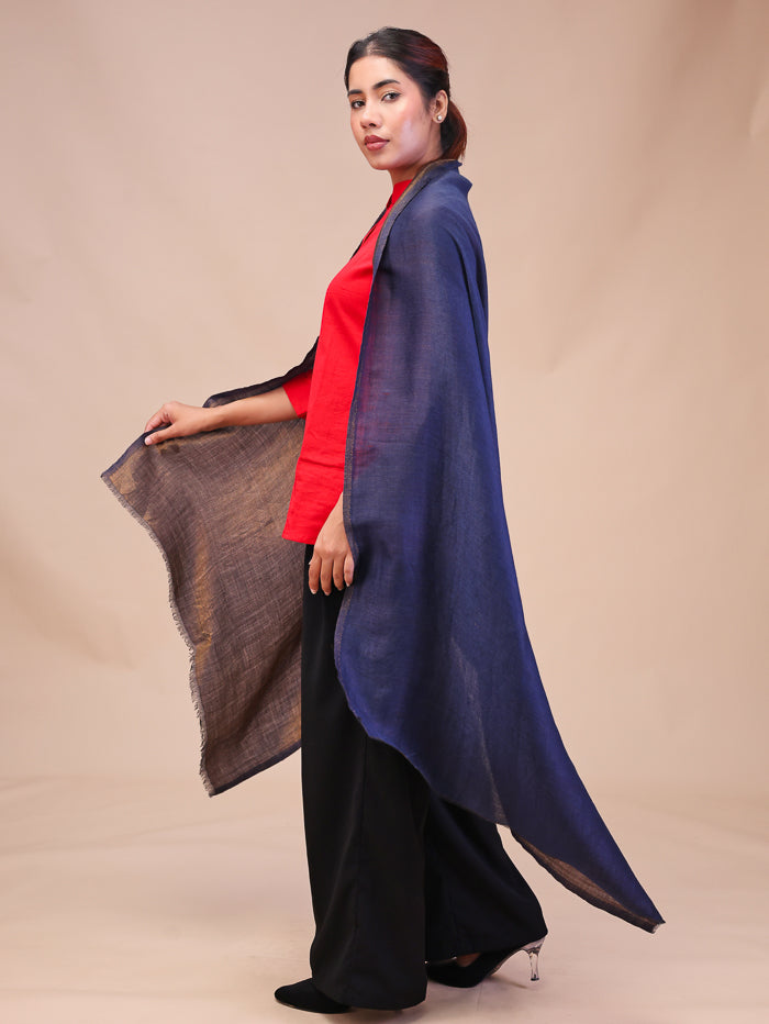Women's Reversible Pure Wool Stole With Zari Work