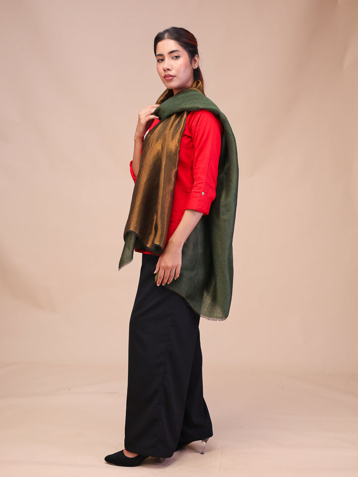 Women's Reversible Pure Wool Stole With Zari Work