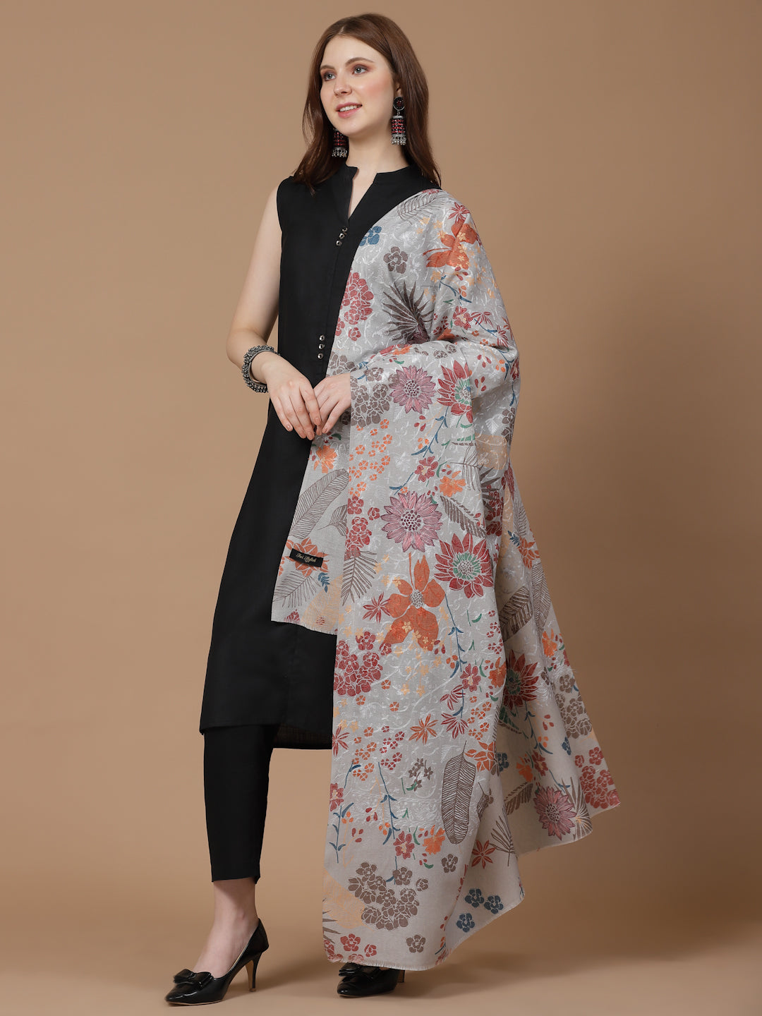 Women's Floral Printed Aari Embroidery Kalamkari Wool Shawl