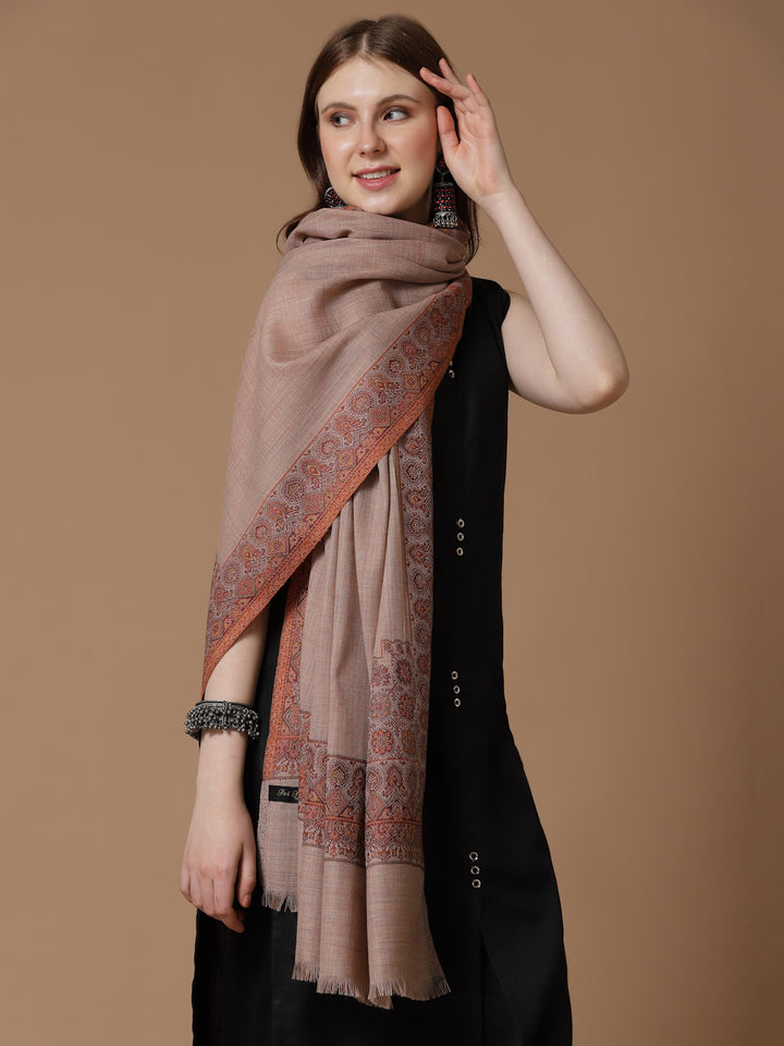 महिलाओं के लिए बेज मेलेंज कानी बॉर्डर ऊनी शॉल