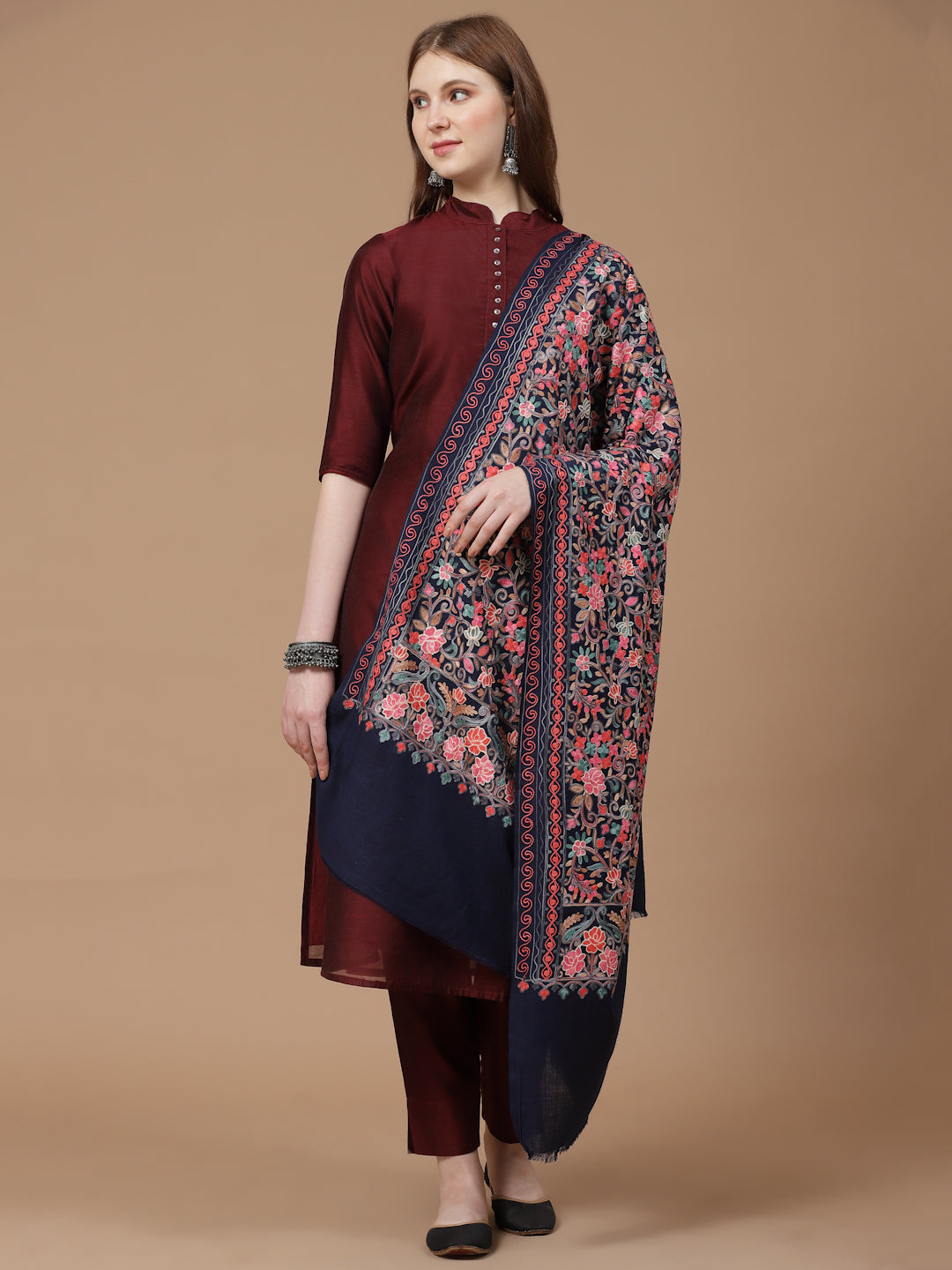Women's Aari Embroidery Wool Shawl