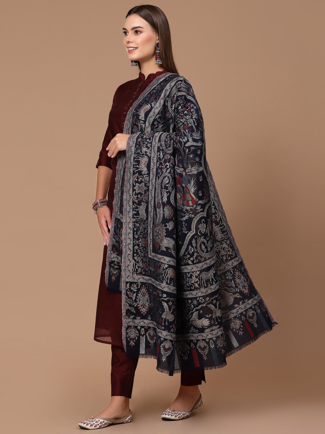 Women's Zari Kani Wool Shawl with Figures