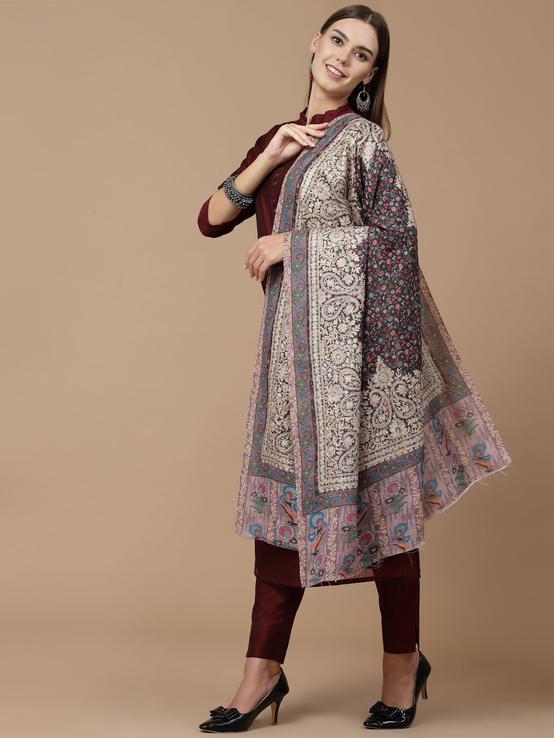 Women's Printed Aari Embroidered Stole