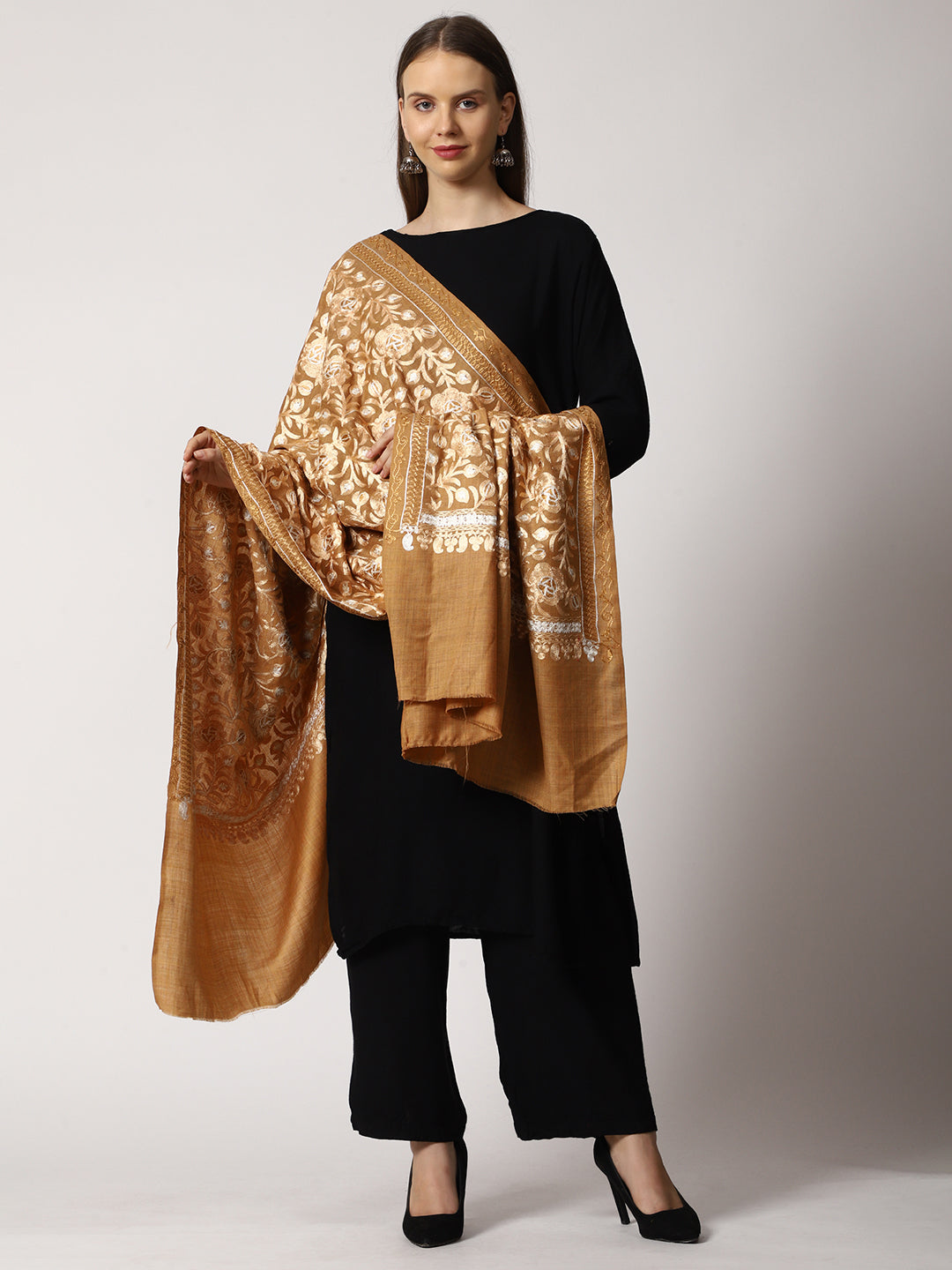 Women's Aari Embroidered Wool Shawl