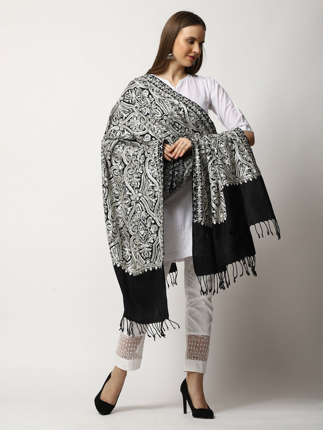 Women's Aari Embroidered Wool Shawl