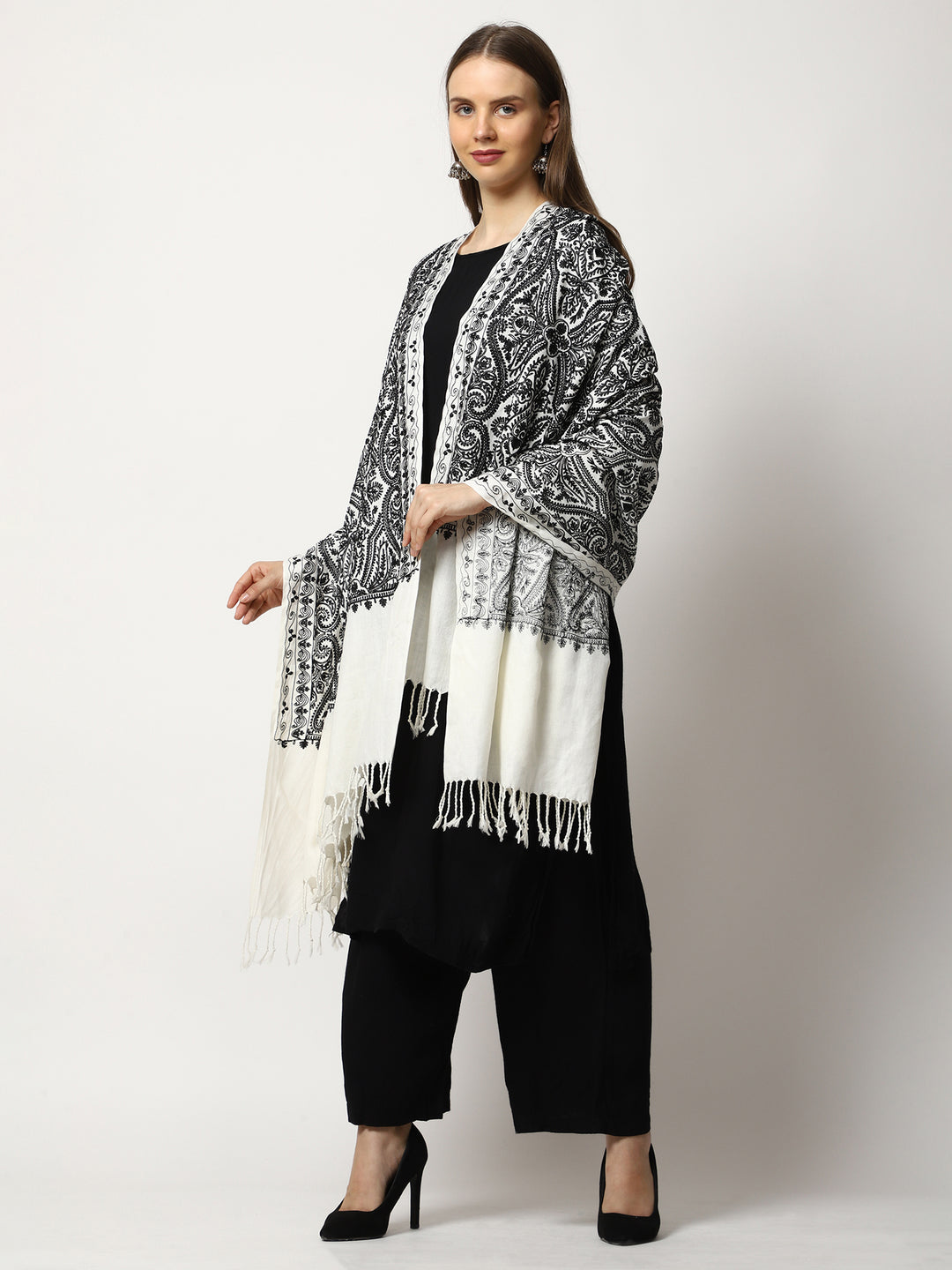Women's Aari Embroidered Wool Shawl