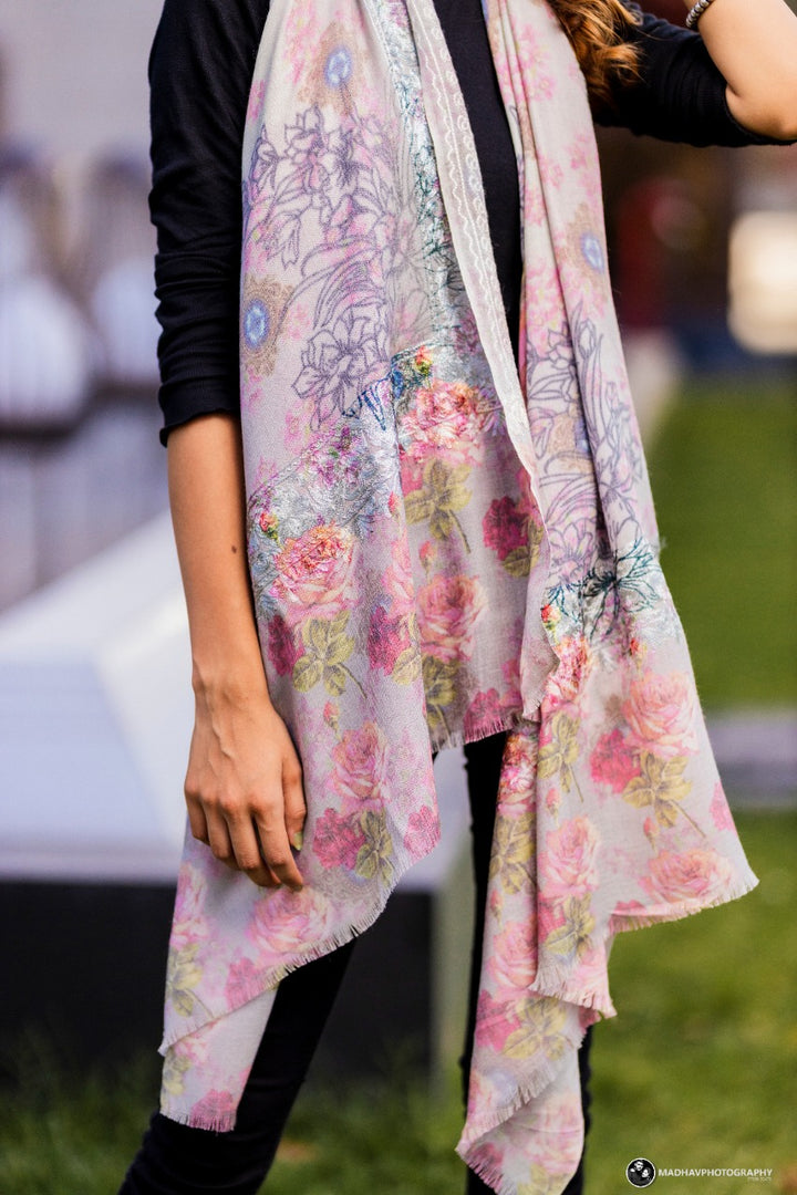Women's Printed Aari Embroidery Wool Stole