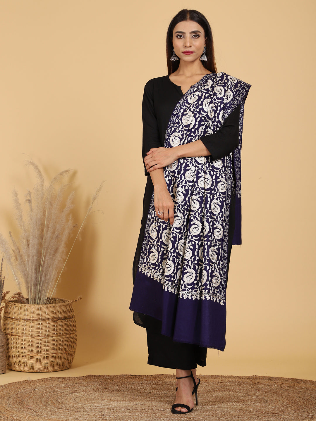 Women's Aari Embroidered Wool Shawl
