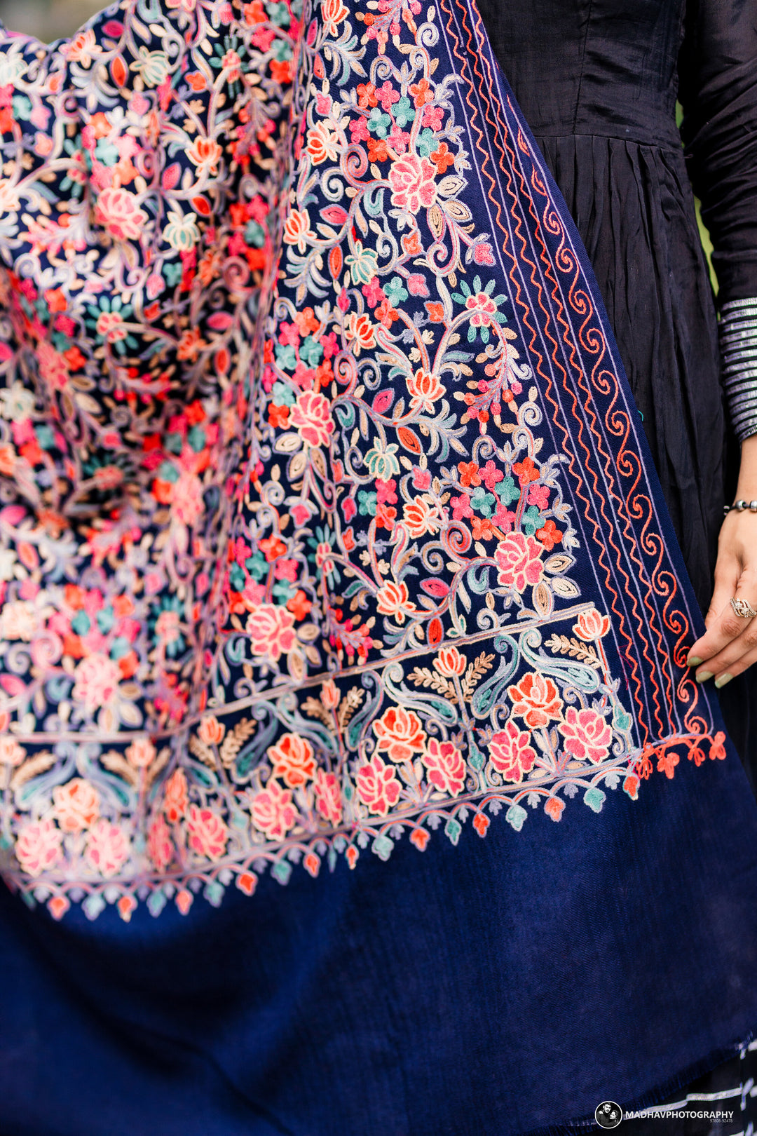 Women's Aari Embroidered Wool Shawl