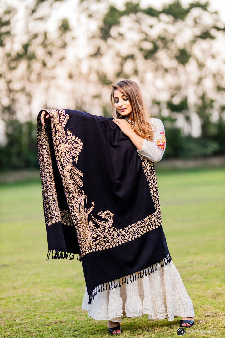 Women's Aari Embroidered Wool Stole
