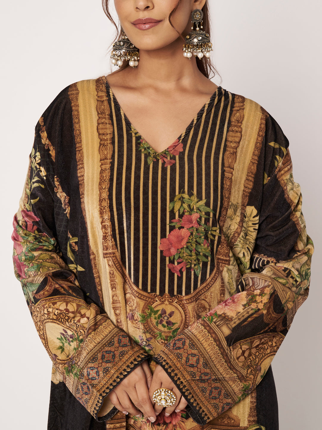 Women's Printed Velvet Long Kurta