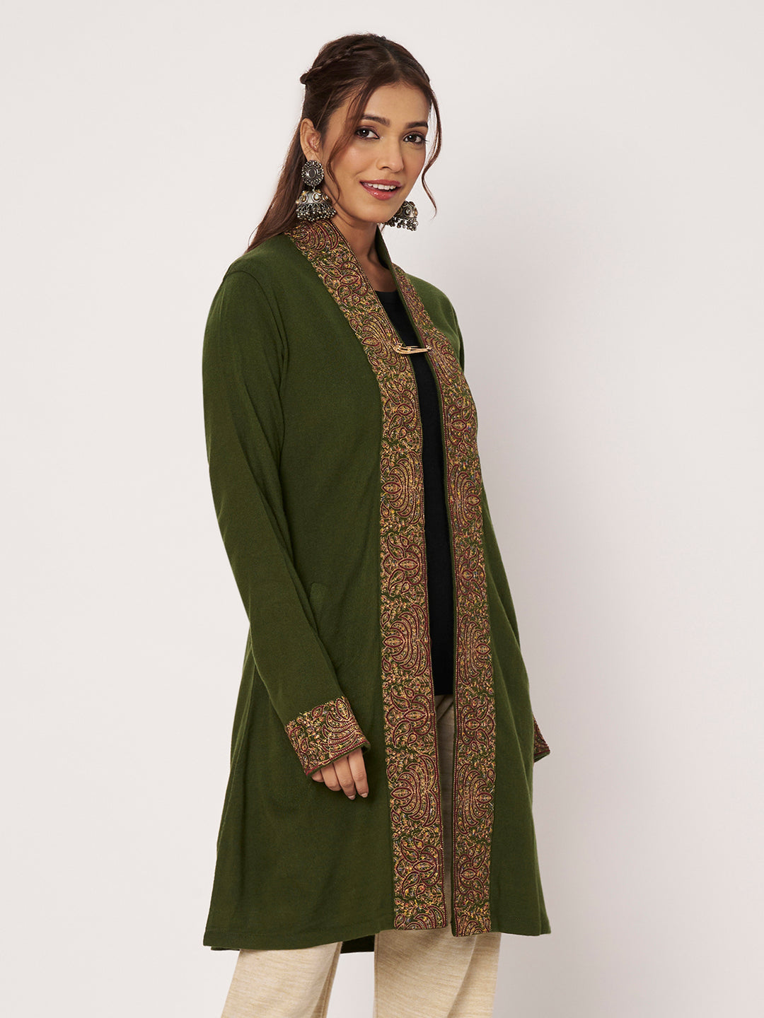 Women Embroidered Woollen Shrug