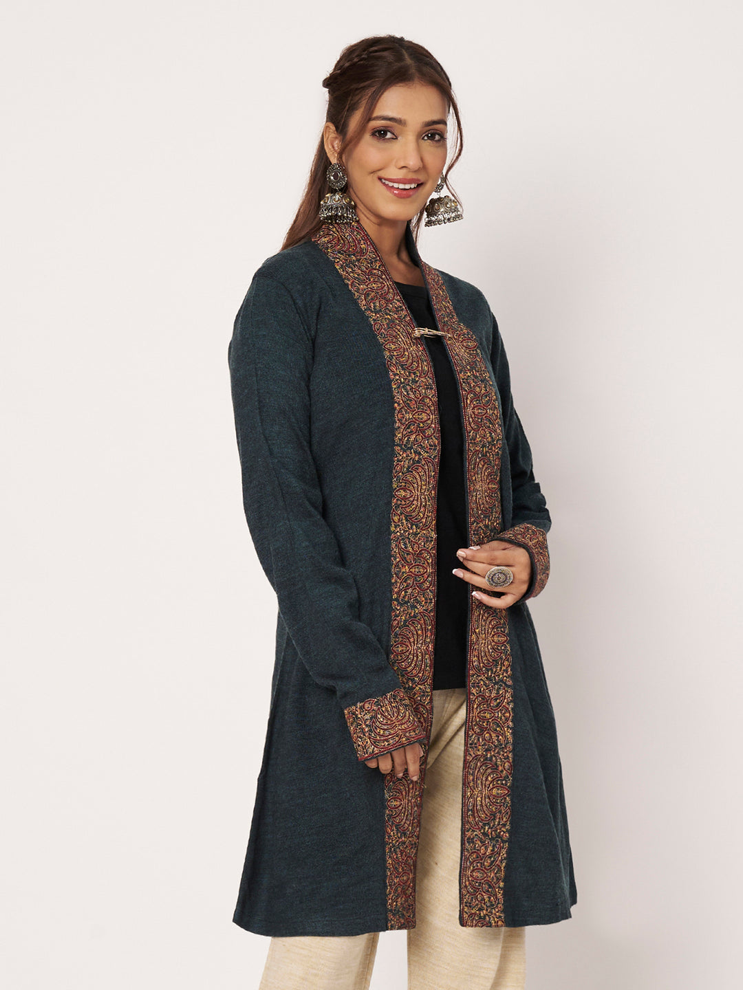 Women Embroidered Woollen Shrug