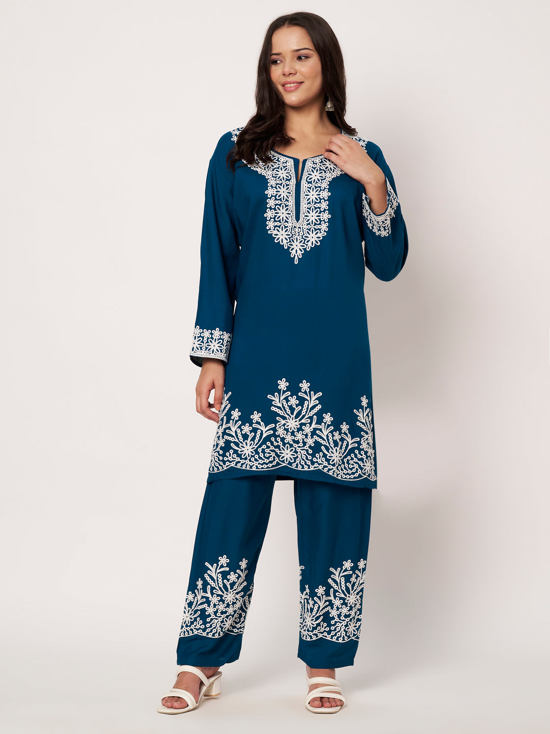 Women Embroidered Kurta & Pant Set | Floral Work