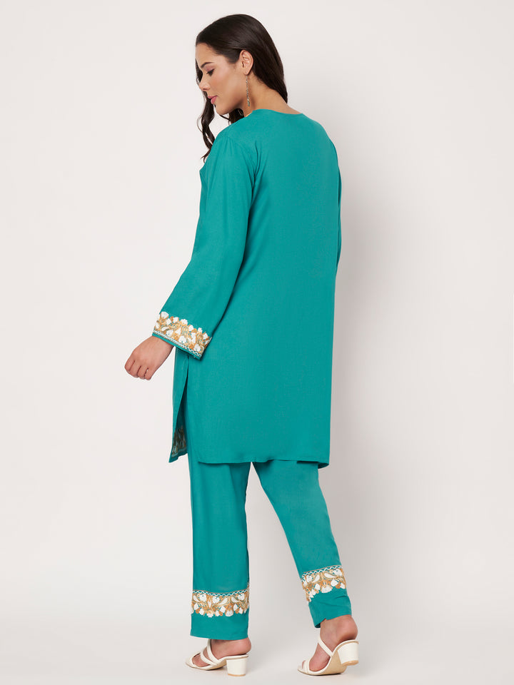 Women Floral Embroidered Kurta Palazzo Set