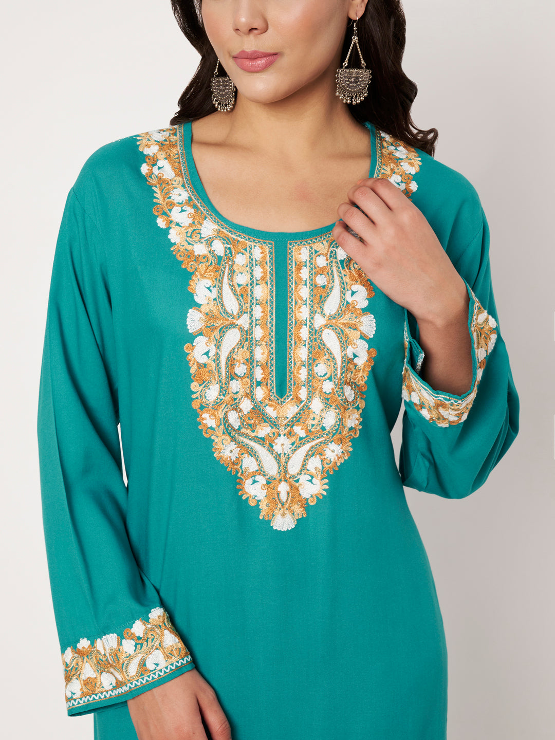 Women Floral Embroidered Kurta Palazzo Set