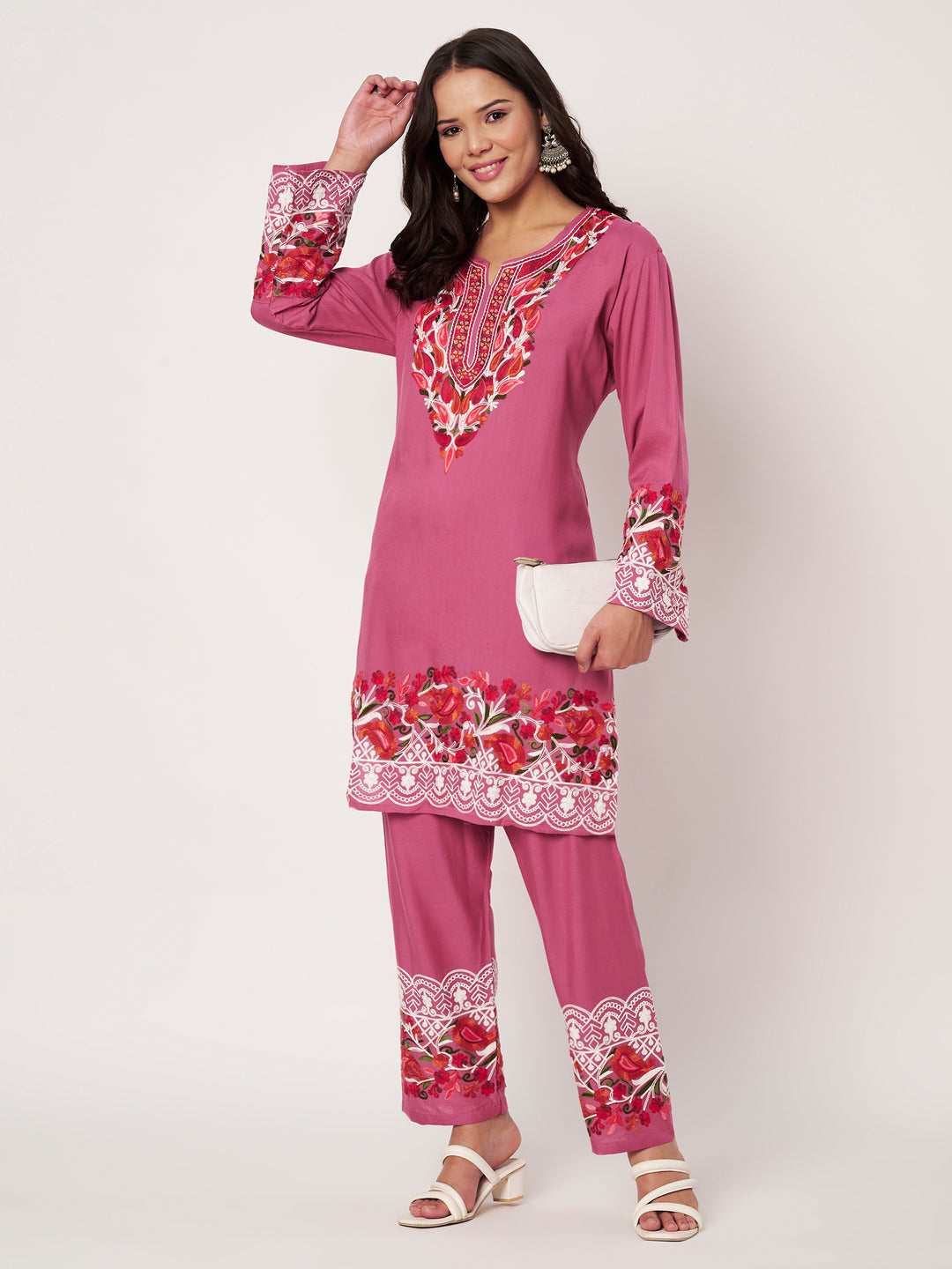 Women Floral Embroidered Kurta Palazzo Set
