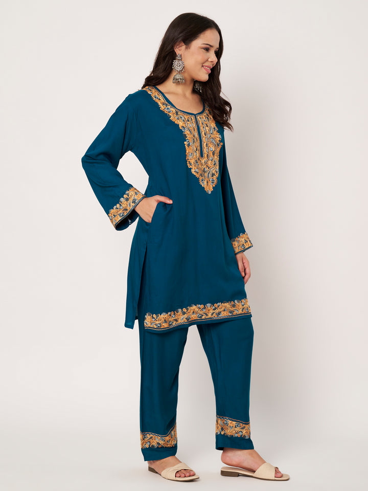 Women Floral Embroidered Kurta Palazzo Set