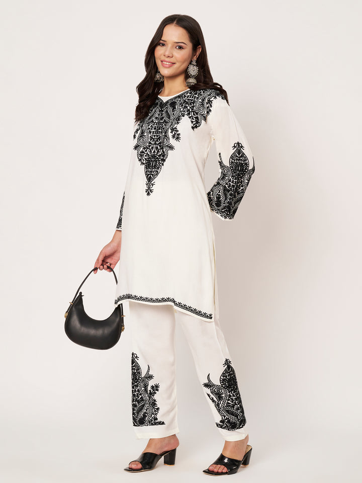 Women Floral Embroidered Kurta Palazzo Set