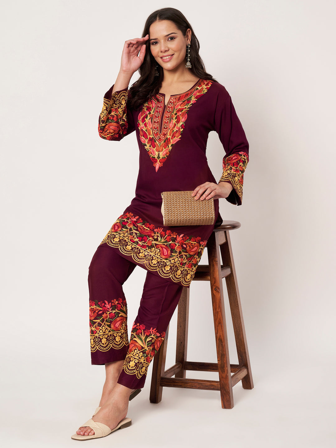 Women Floral Embroidered Kurta Palazzo Set