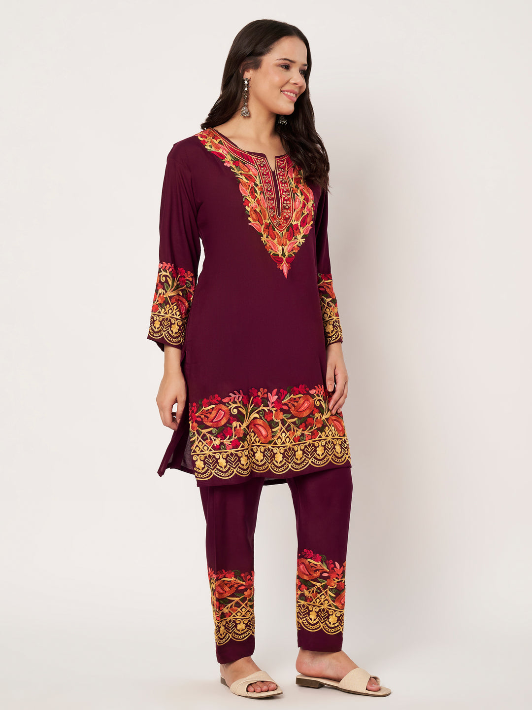 Women Floral Embroidered Kurta Palazzo Set