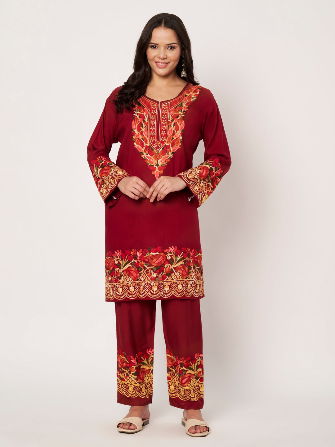 Women Floral Embroidered Kurta Palazzo Set