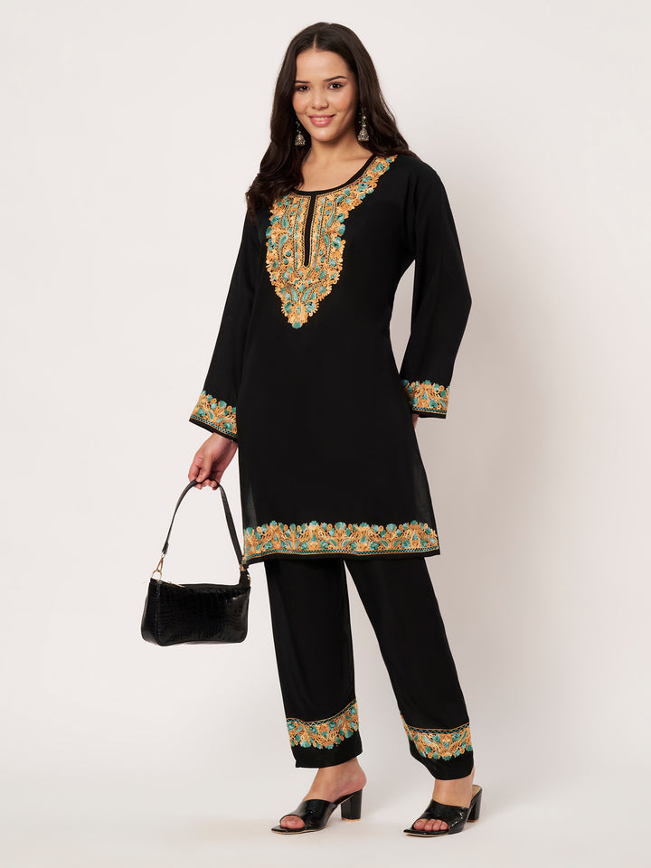 Women Floral Embroidered Kurta Palazzo Set
