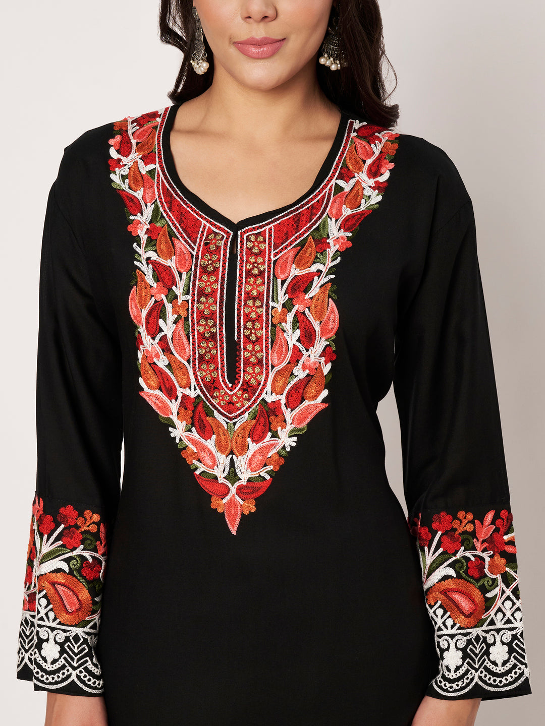 Women Floral Embroidered Kurta Palazzo Set