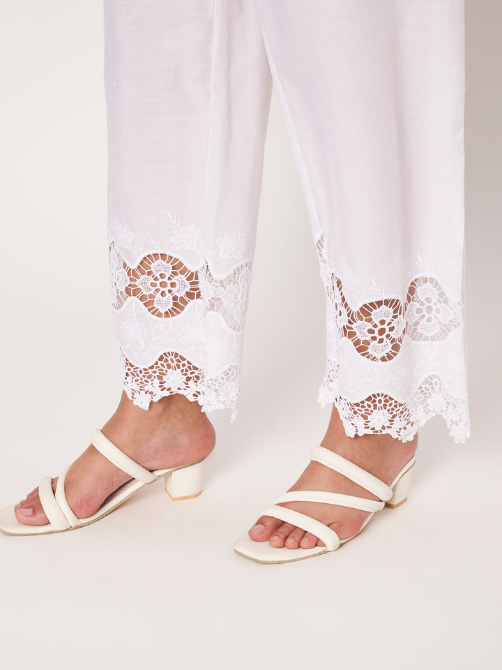 Women Floral Printed Kurti & Chikankari Pants Set