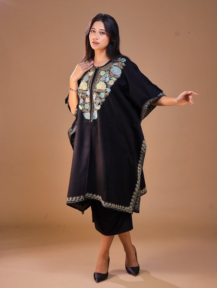 Women's Aari Work Yoke Design Kashmiri Embroidered Kaftan(Pheran)