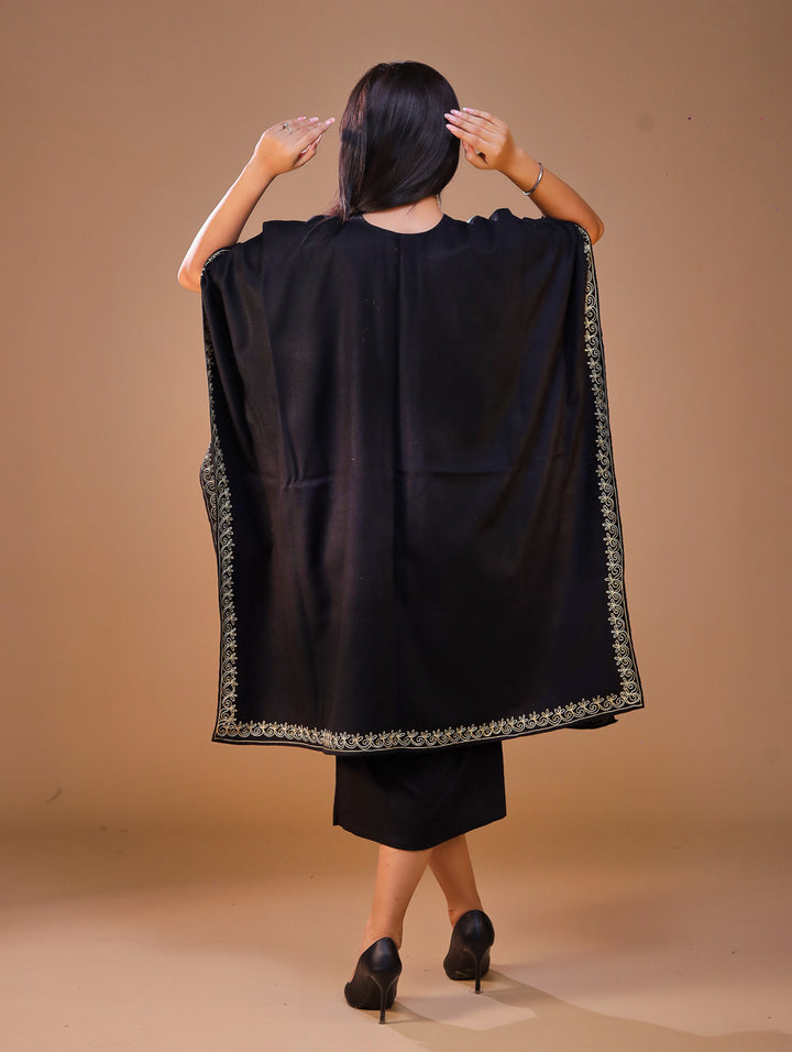 Women's Aari Work Yoke Design Kashmiri Embroidered Kaftan(Pheran)