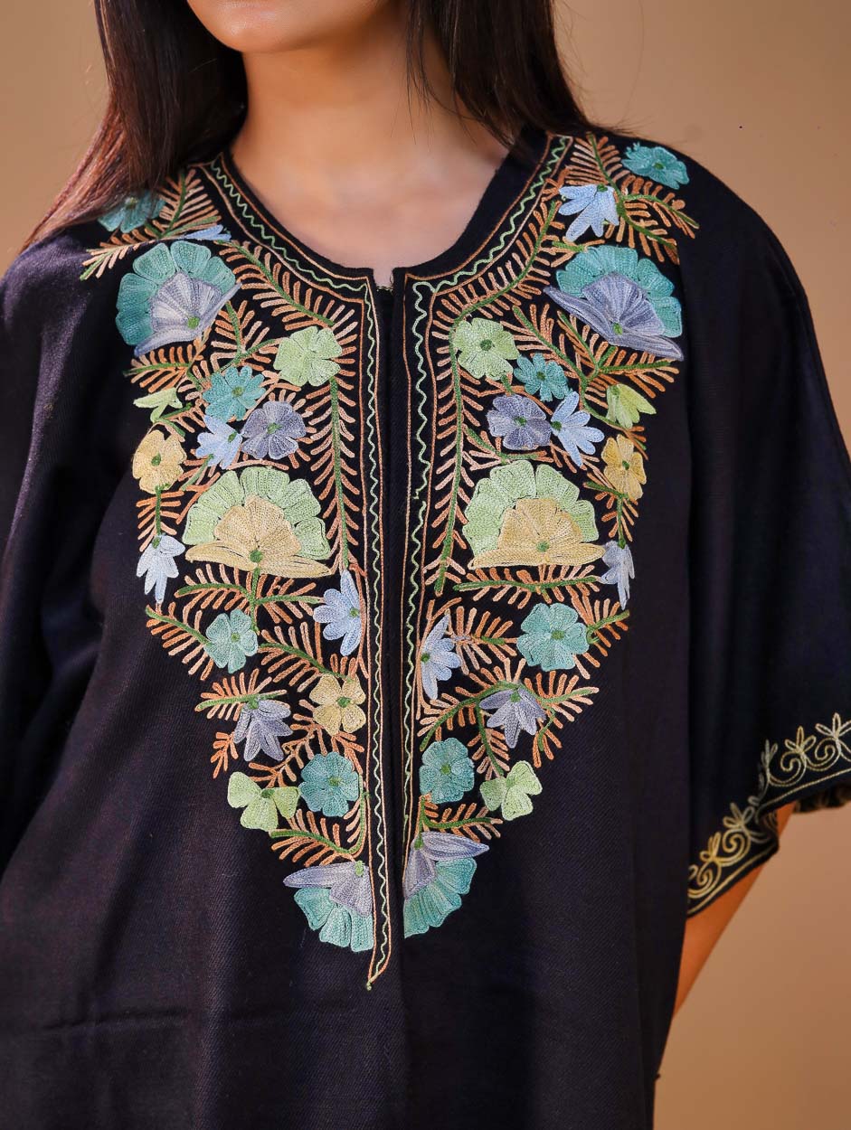 Women's Aari Work Yoke Design Kashmiri Embroidered Kaftan(Pheran)