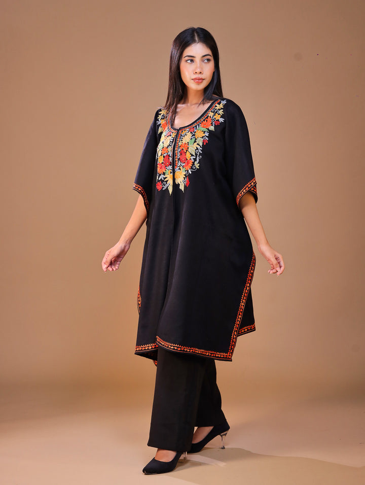Women's Aari Work Yoke Design Kashmiri Embroidered Kaftan(Pheran)