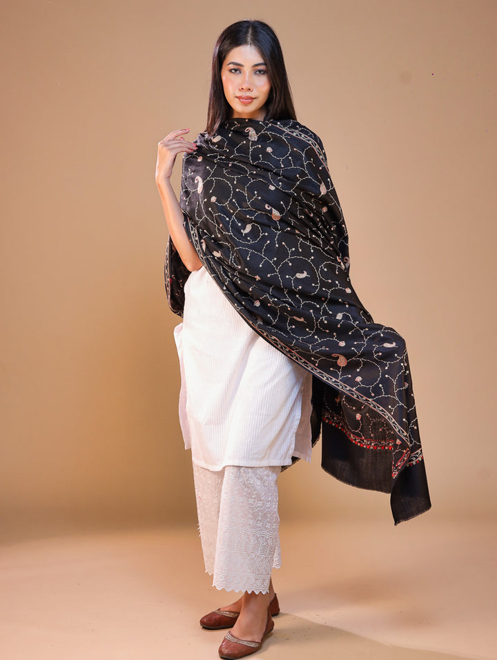 Women's Aari Hand Embroidered Wool Shawl