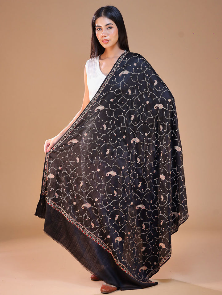 Women's Aari Hand Embroidered Wool Shawl