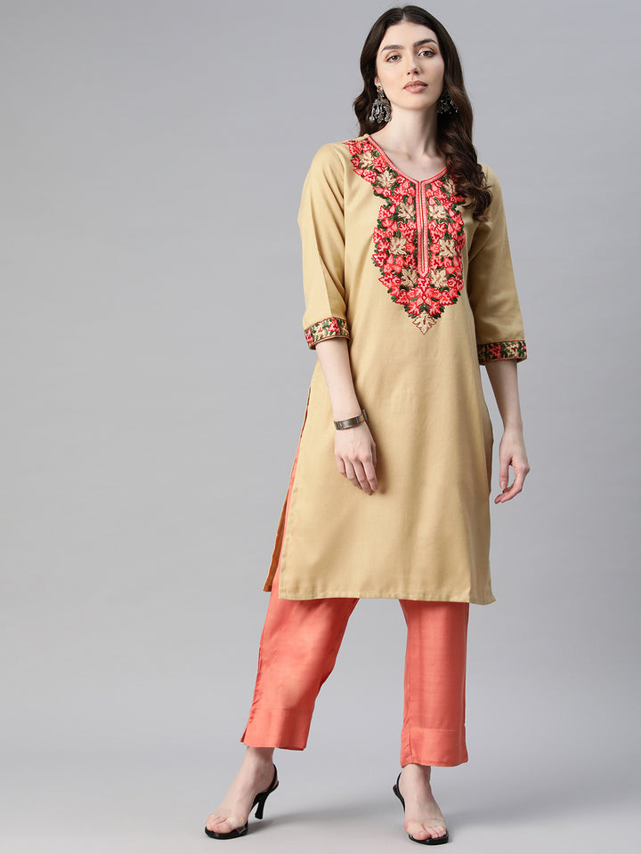 Women's Aari Embroidery Woollen Kurti