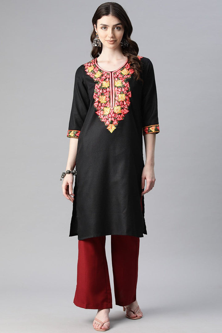 Women's Aari Embroidery Woollen Kurti
